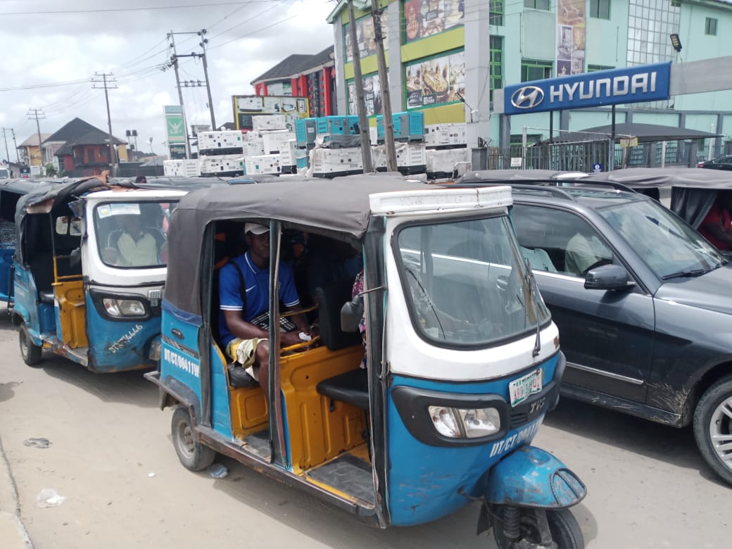 el milano hotel airport road warri